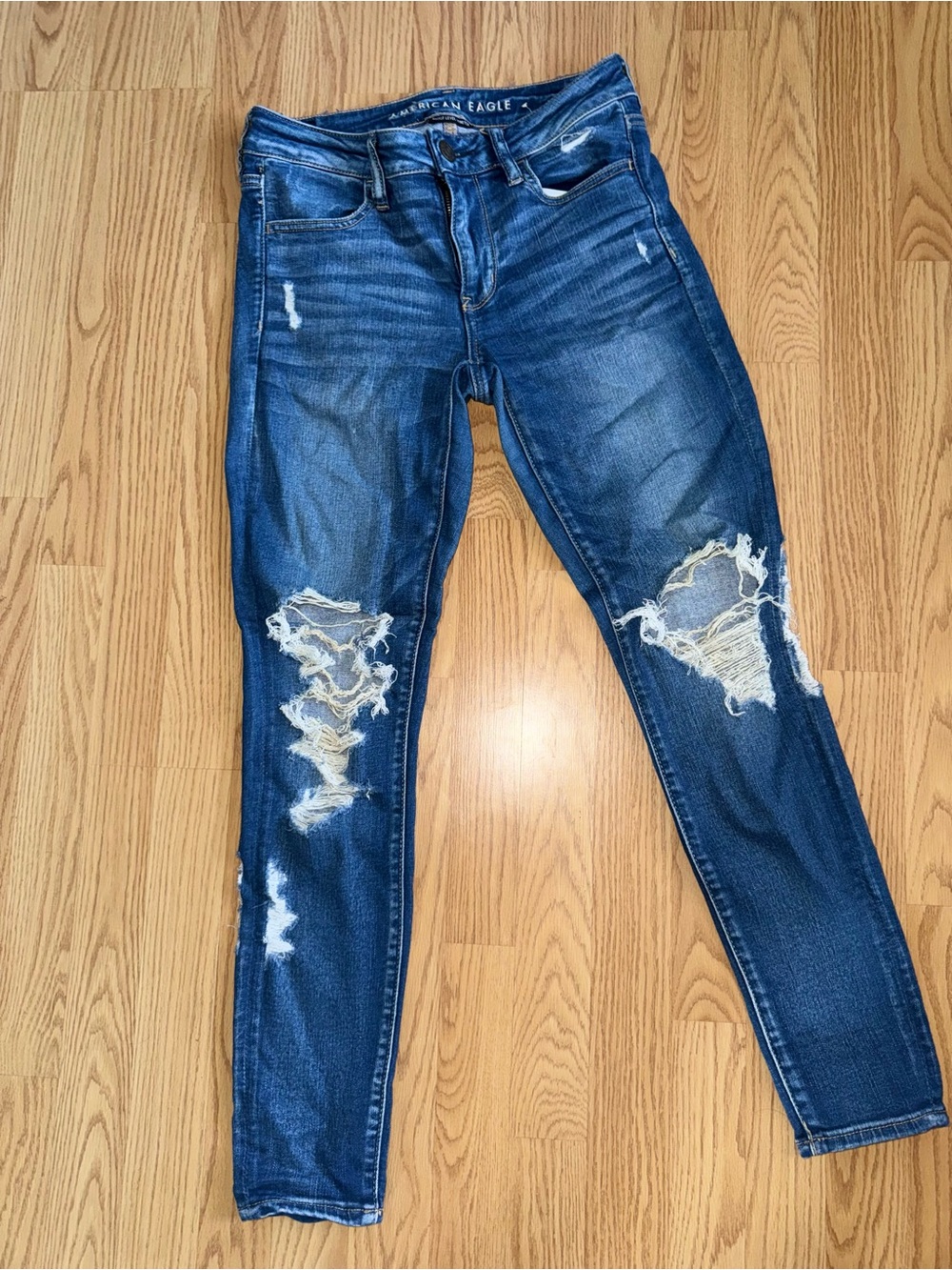 American Eagle Next Level Stretch Skinny Jeans Women 6R Distressed Medium Wash